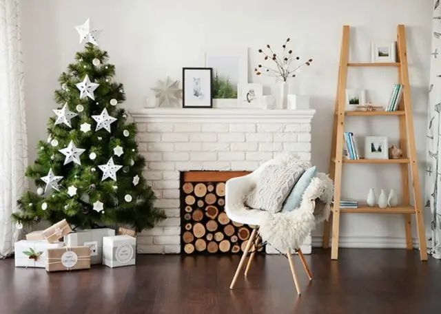 Which artificial Christmas tree to choose for the New Year: rules, tips, recommendations