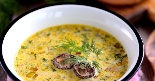 White Mushroom Soup with Cream Cheese: Cooking Recipes