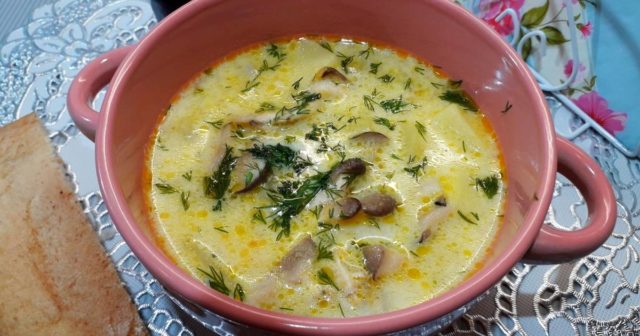 White Mushroom Soup with Cream Cheese: Cooking Recipes