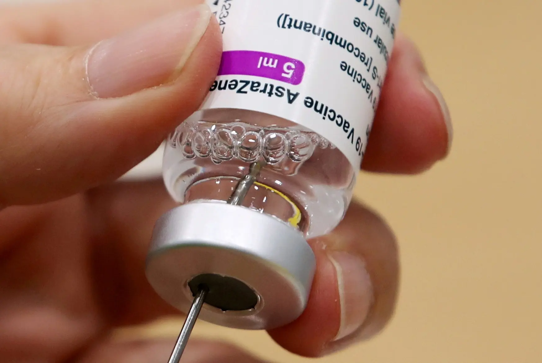Why do blood clots form after the COVID-19 vaccine? The expert explains