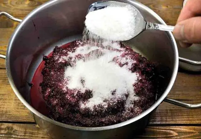 Why homemade wine stopped fermenting