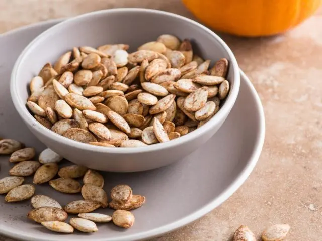 Why pumpkin seeds are useful for the body: composition, calorie content, content of BJU, zinc