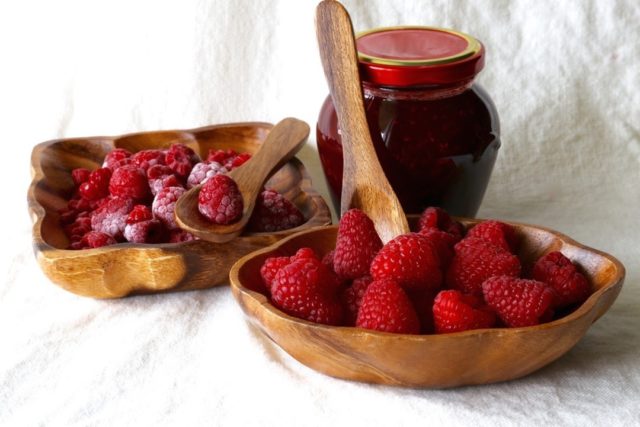 Wild raspberry jam for the winter