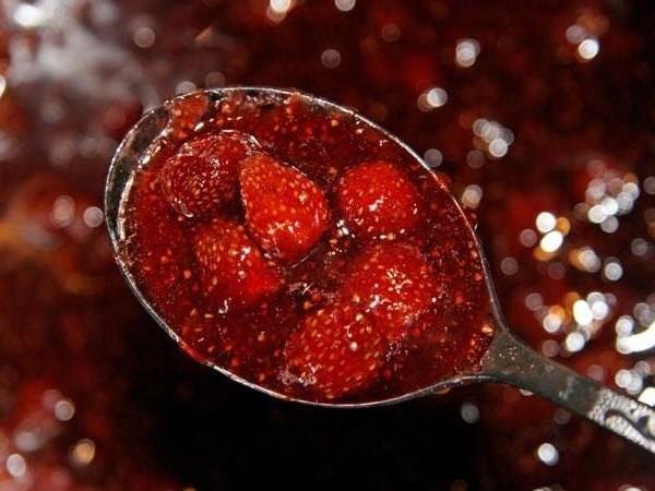 Wild strawberry jam 