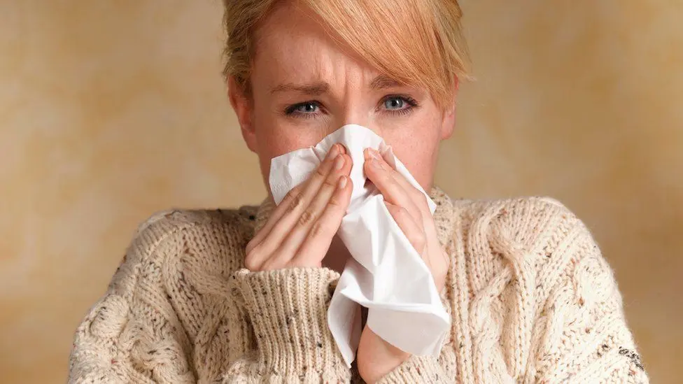 Will a common cold protect us from COVID-19? The latest research shows that it is possible
