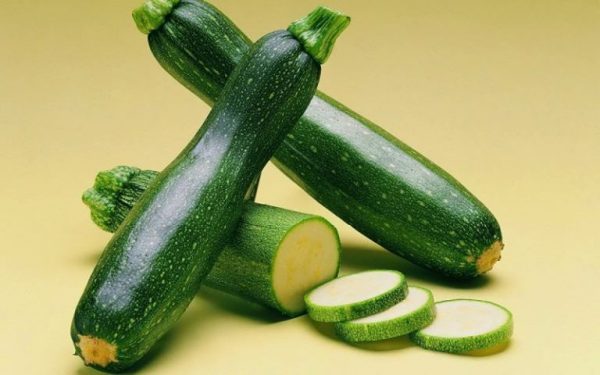 Zucchini and zucchini: how are they different and how are they similar?