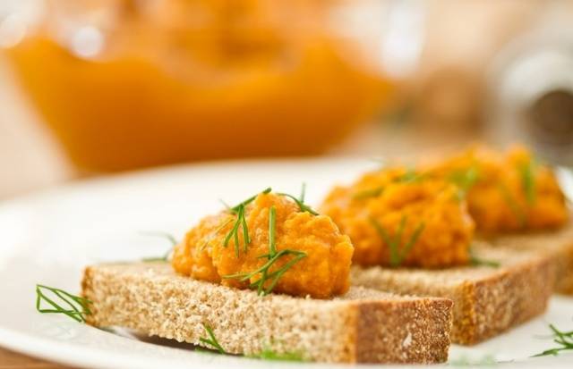 Zucchini caviar as store-bought: a recipe for the winter