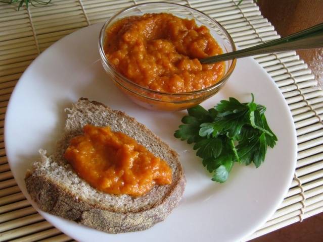 Zucchini caviar for the winter: the most delicious