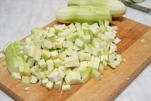 Zucchini caviar with bell pepper