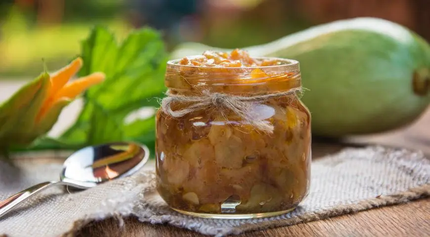 Zucchini jam with lemon (recipes with orange, cinnamon, ginger): the choice of ingredients, storage and serving rules