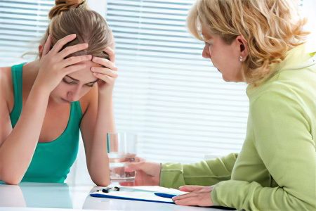 Alcohol withdrawal syndrome, antidepressants