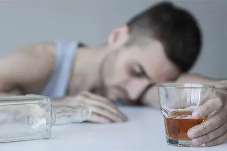 Alcohol withdrawal syndrome, antidepressants