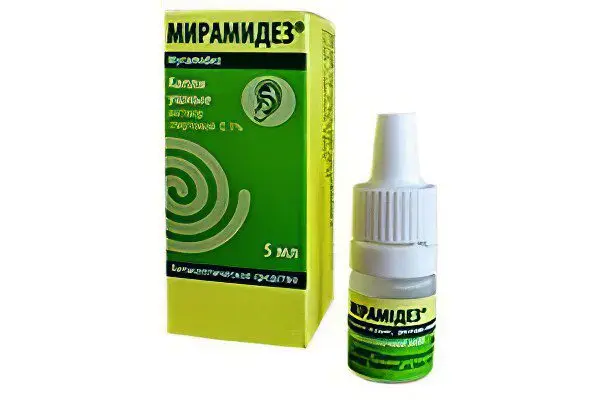 Antibiotics and ear drops for otitis media