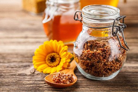 Calendula: medicinal properties and uses