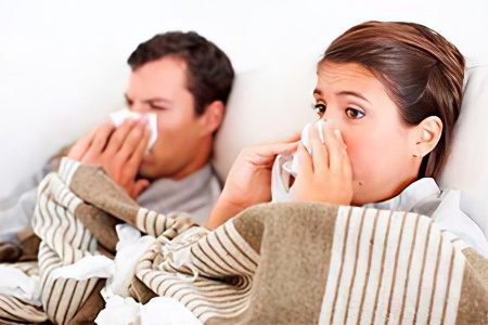 Causes and symptoms of a runny nose, how to treat?