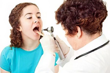 Causes, symptoms and treatment of yellow plaque on the tongue