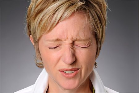 Causes, symptoms, consequences and treatment of dry eye syndrome