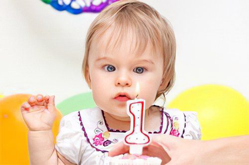 Child development at 1 year 1 month