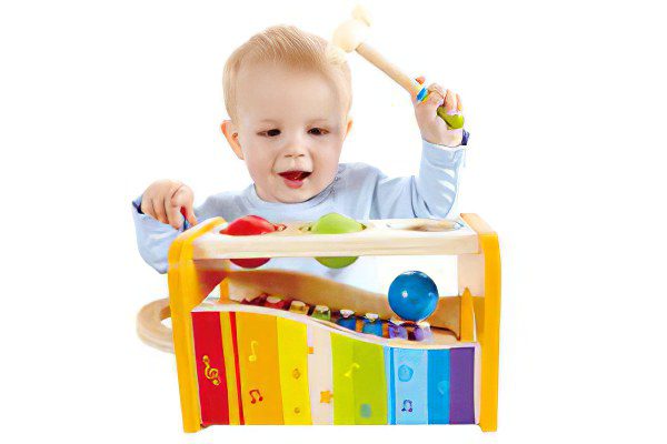 Child development at 1 year 1 month