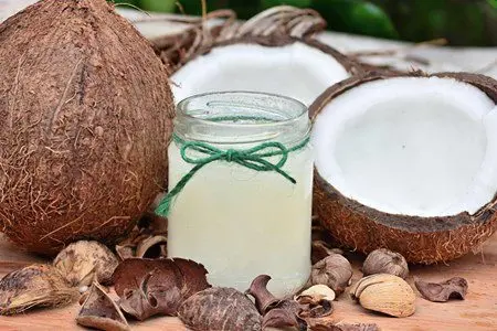 Coconut oil: benefits for men and women, application