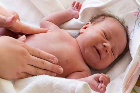 Colic in newborns - what to do?