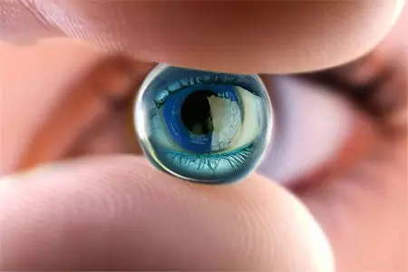 Contact lenses for farsightedness: is it possible to wear and which is better?