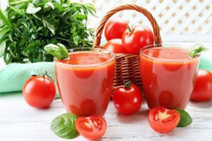 Diet on tomato juice: the pros and cons