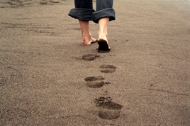 Dream about walking barefoot &#8211; meaning