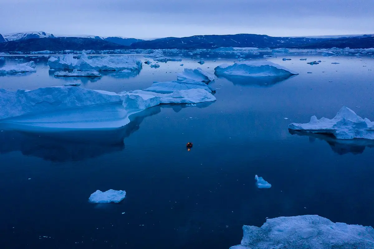 How the glaciers of Greenland are melting