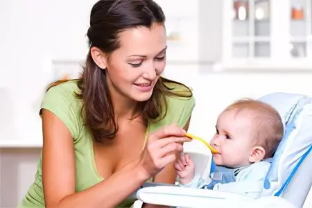 How to introduce complementary foods to a child &#8211; a table of complementary foods for children up to a year by months