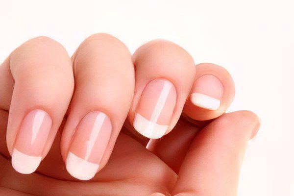 How to make and give a beautiful shape to the nails on the hands?