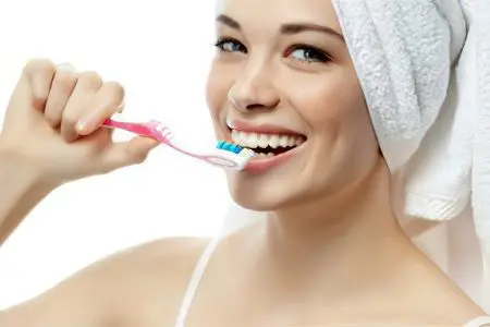 How to whiten teeth enamel at home?