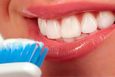 How to whiten teeth enamel at home?