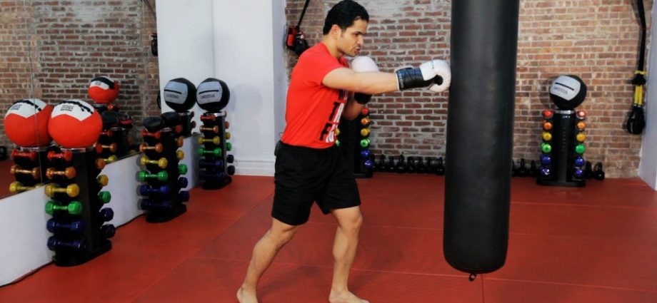 Kickboxing training