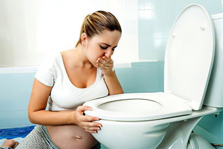 Nausea and dizziness in women