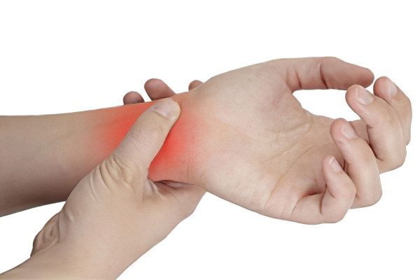 Pain in the wrist: how to treat?