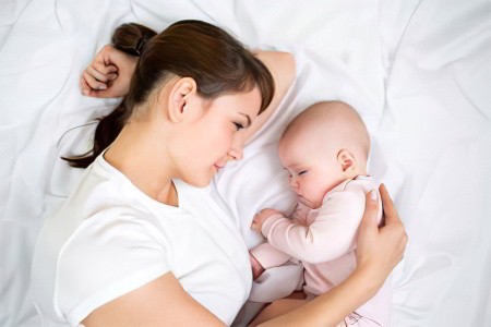 Postpartum depression - how to deal with it? Tips from seasoned women