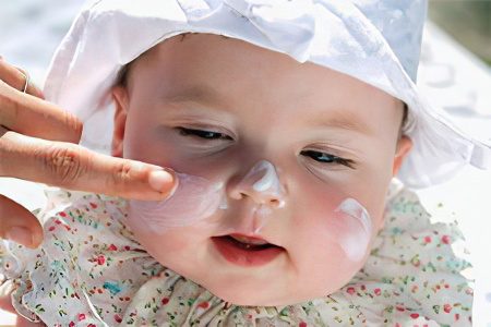 Review of the best ointments and creams for allergies in children