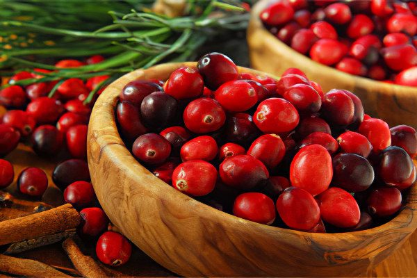 The benefits and harms of cranberries, application