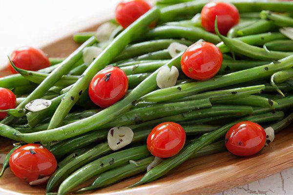 The benefits and harms of green beans