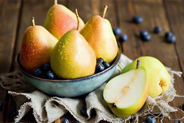 The benefits and harms of pears