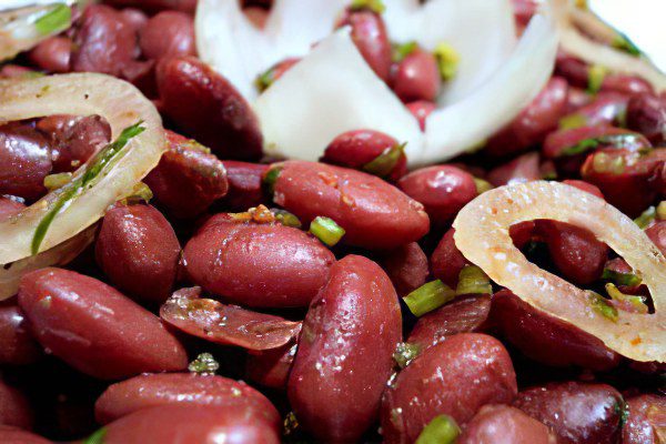 The benefits and harms of red beans