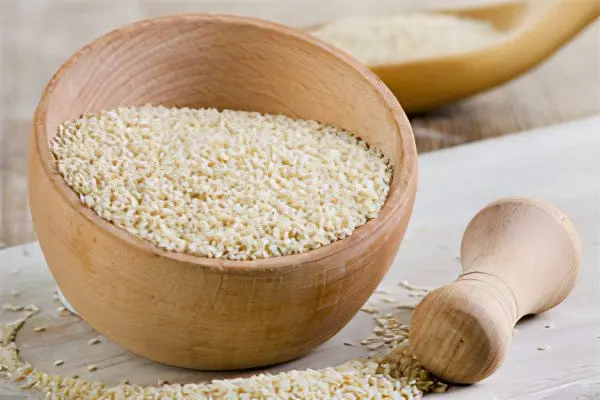 The benefits and harms of sesame seeds for health