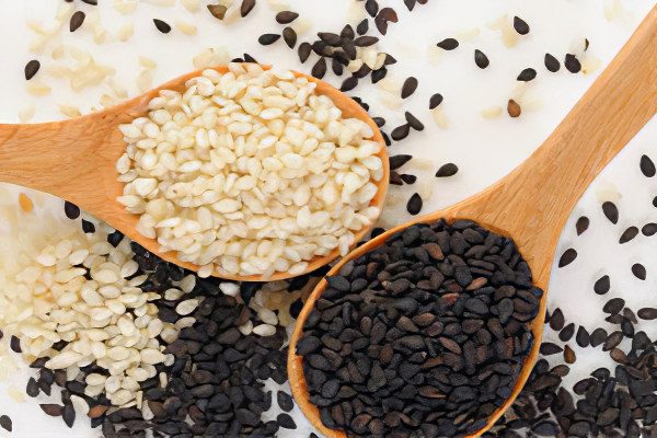 The benefits and harms of sesame seeds for health