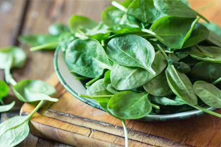 The benefits and harms of spinach