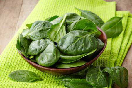 The benefits and harms of spinach