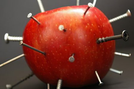 The health benefits and harms of apples