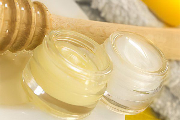 Useful and medicinal properties of royal jelly, application