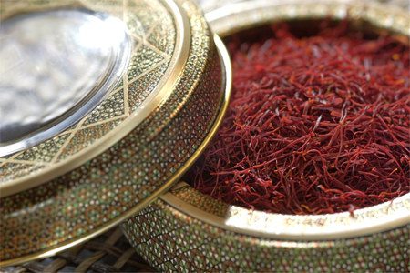 Useful properties of saffron and its contraindications