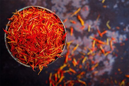 Useful properties of saffron and its contraindications